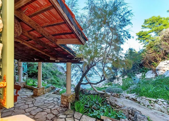 House Hidden Bay-one Bedroom With Terrace Ans Sea View Сasa de vacaciones Blato (Korcula)