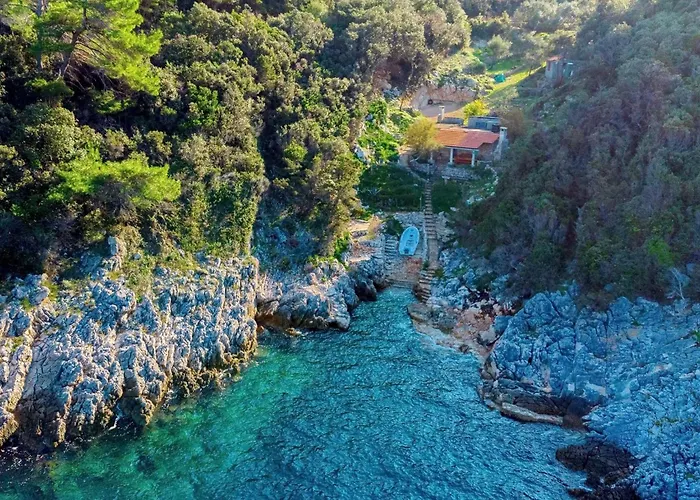 House Hidden Bay-one Bedroom With Terrace Ans Sea View Blato (Korcula)