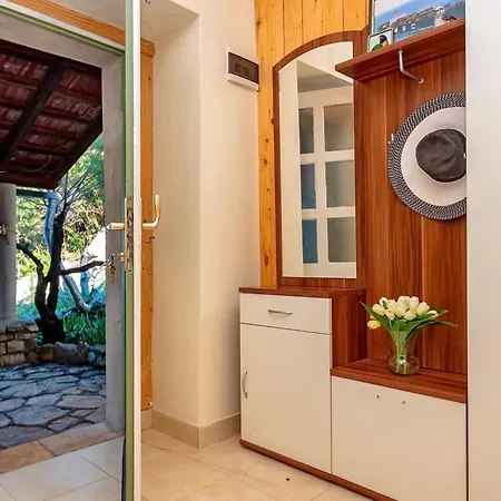 House Hidden Bay-one Bedroom With Terrace Ans Sea View Semesterbostad