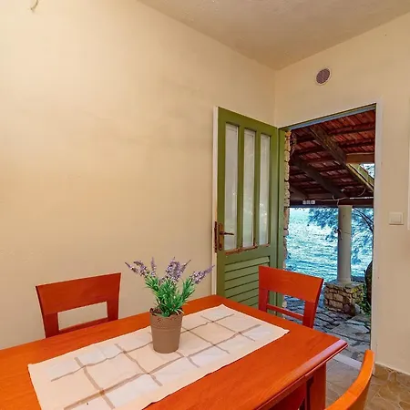 House Hidden Bay-one Bedroom With Terrace Ans Sea View Ferienhaus