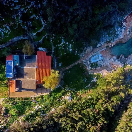 House Hidden Bay-one Bedroom With Terrace Ans Sea View