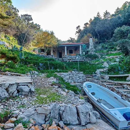 Semesterbostad House Hidden Bay-one Bedroom With Terrace Ans Sea View