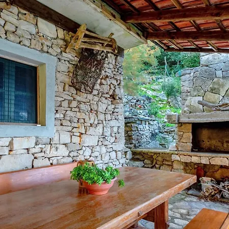 Semesterbostad House Hidden Bay-one Bedroom With Terrace Ans Sea View