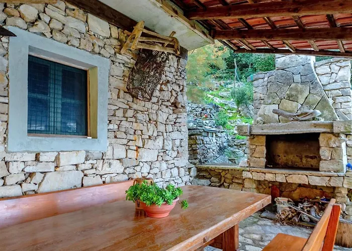 Nyaraló House Hidden Bay-one Bedroom With Terrace Ans Sea View